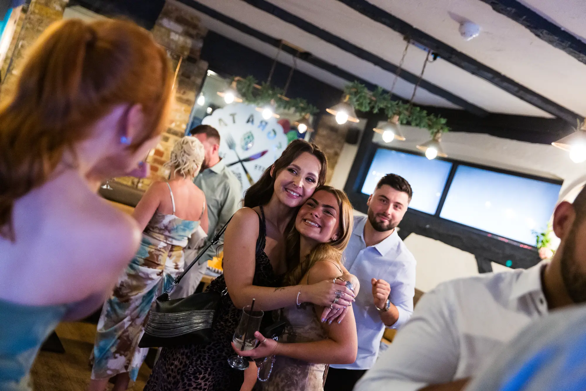 reportage wedding party photography in leigh-on-sea