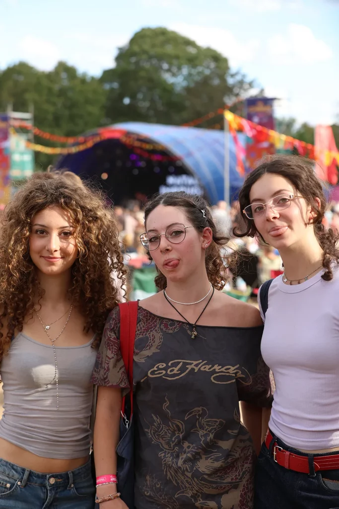 Posed crowd photography at Lazydays Festival